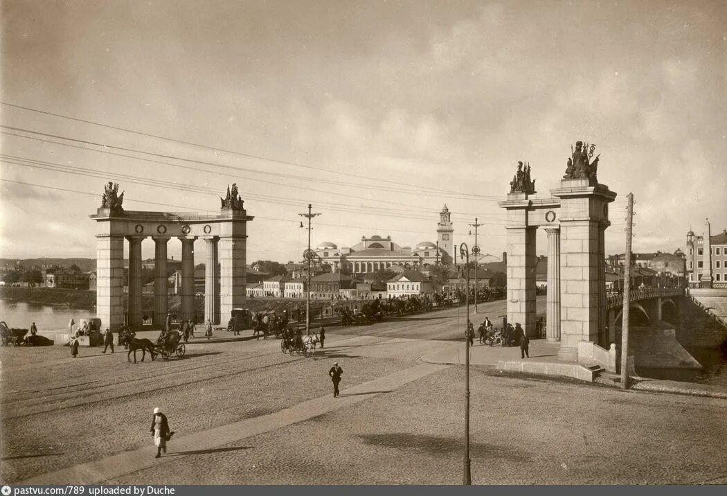 Какой изображена москва 30 х. Дорогомиловский бородинский мост. бородинский мост в москве. дорогомиловский мост 1812. москва в 30-е годы.