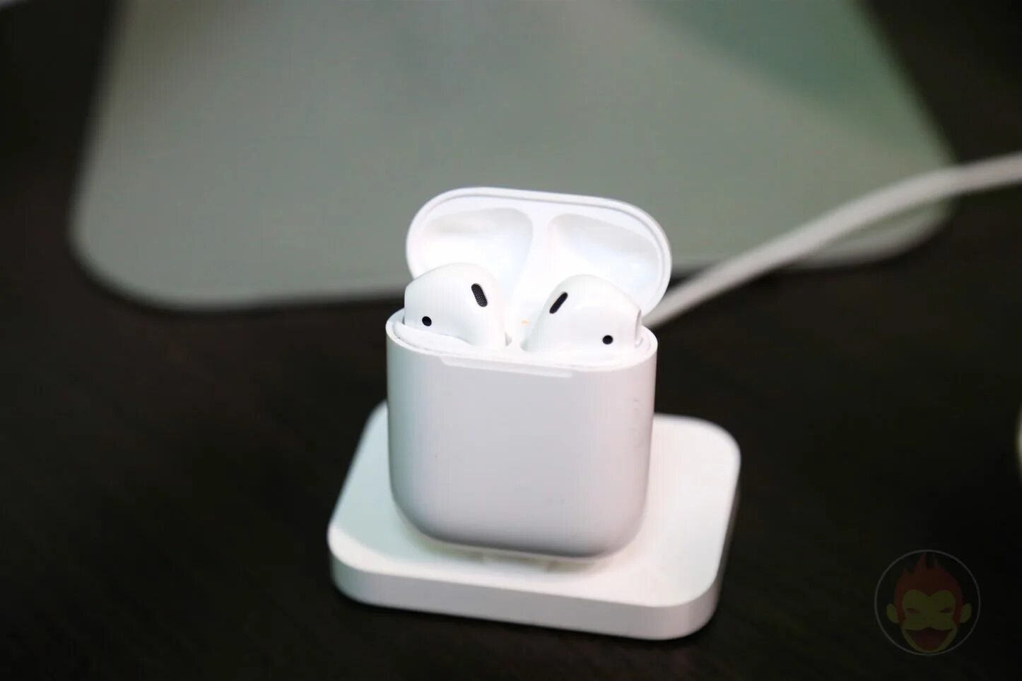 Сели наушники airpods. Айрподс 3 Лайтинг. AIRPODS 3 Lightning. Air pods Pro 2 MAGSAFE. Аирподс 3 магсейф.