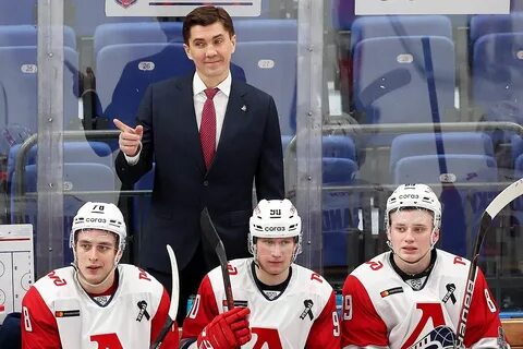 Трактор локомотив 4 сентября