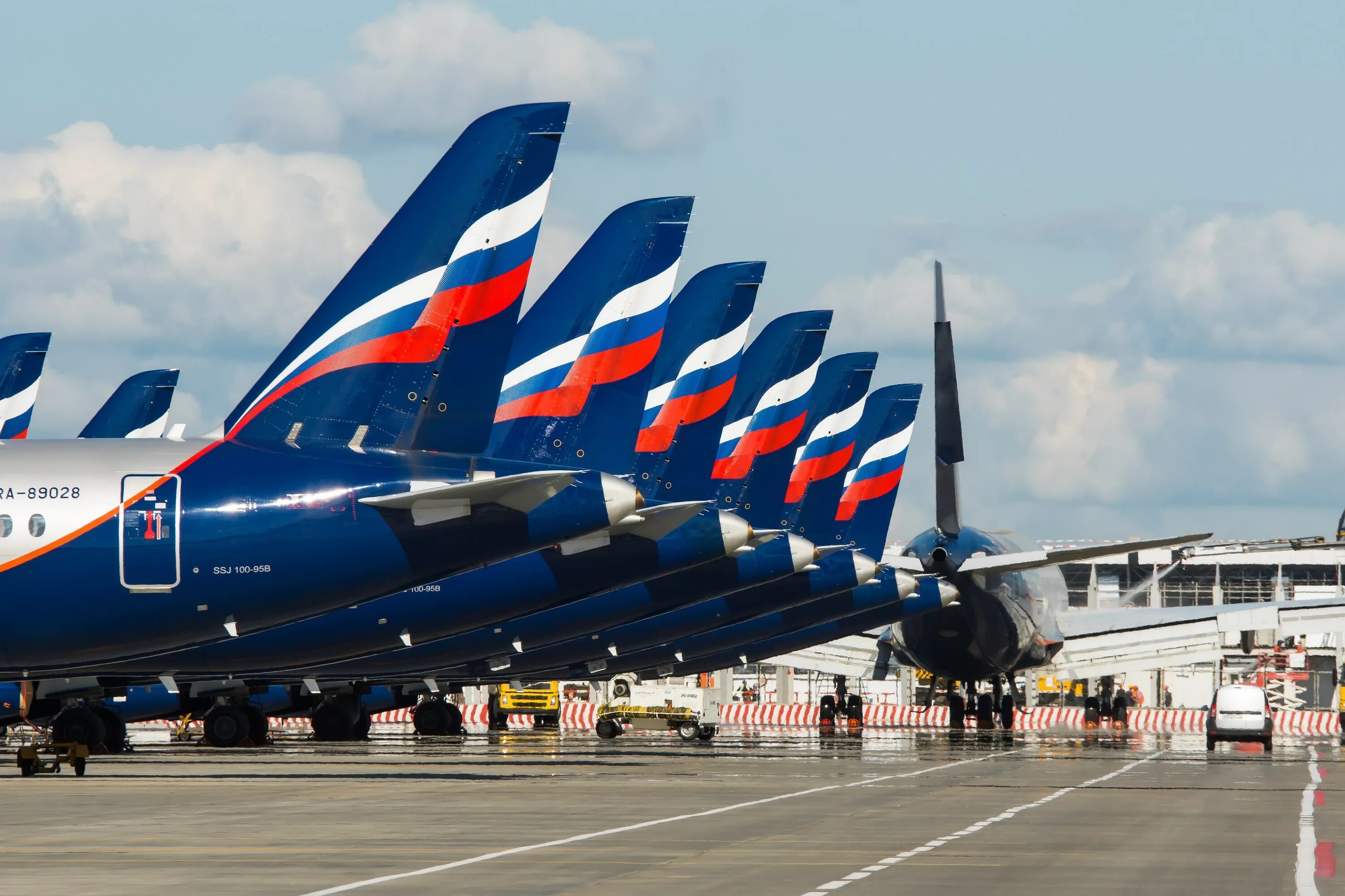 Aeroflot plane. Самолеты России. Самолет Аэрофлот. Гражданская Авиация России. Самолёты гражданской авиации России.