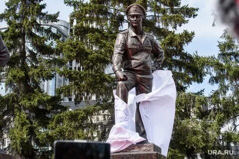 Открытие памятника востротину екатеринбург