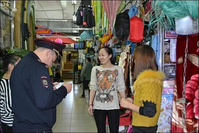 Китайский рынок барнаул. Китайская ярмарка барнаул. Малаховский рынок барнаул. Китайский рынок на космонавтов барнаул с высоты. Китайский рынок барнаул.