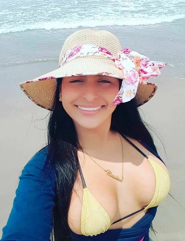 Karina irby 2020. Karina big. Karina big. Karina irby в мини. Karina irby cellulite.