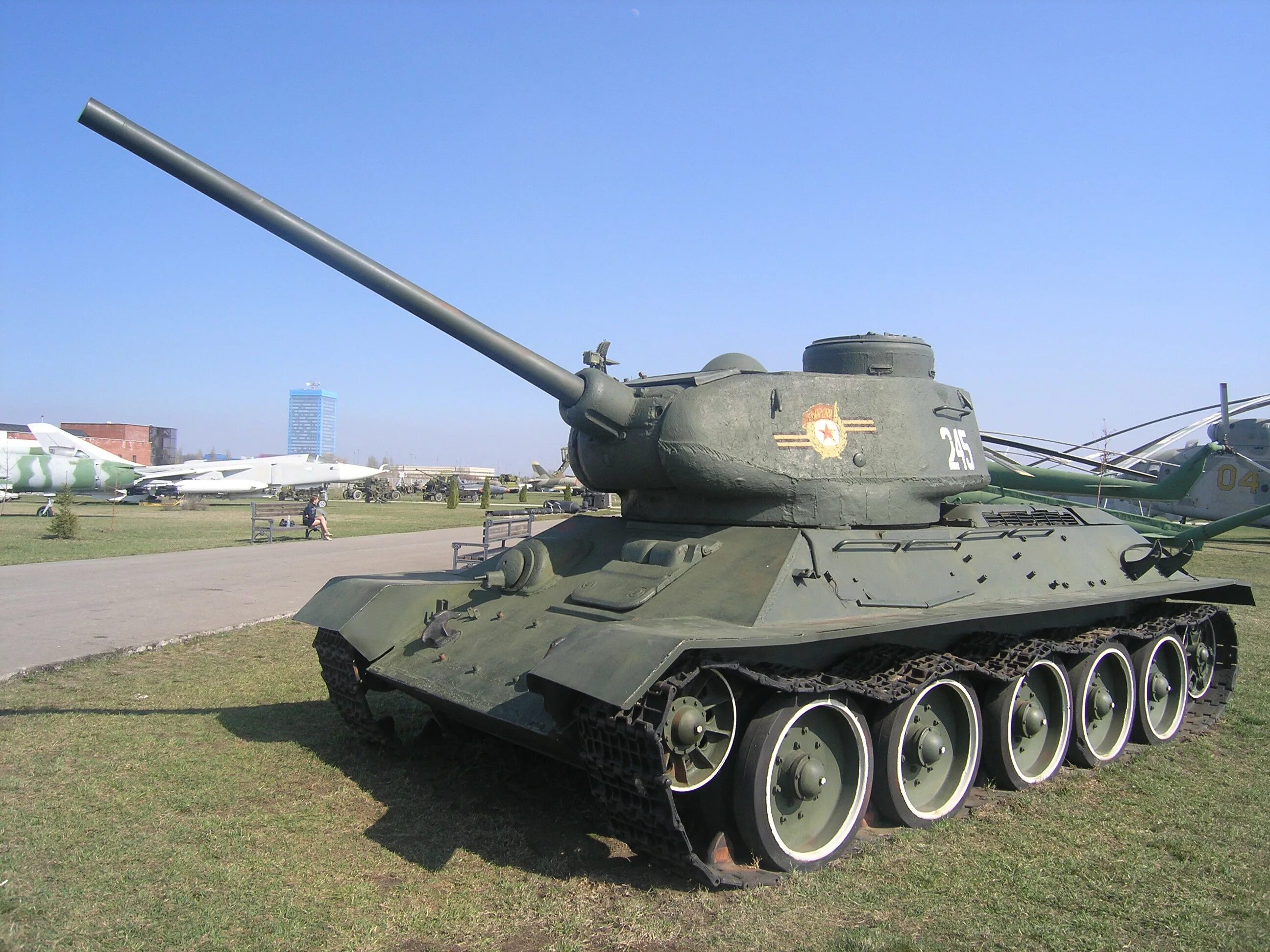 Береж т. Танк т-34-85. Т-34 средний танк. T 34 85. Советский танк т 34.