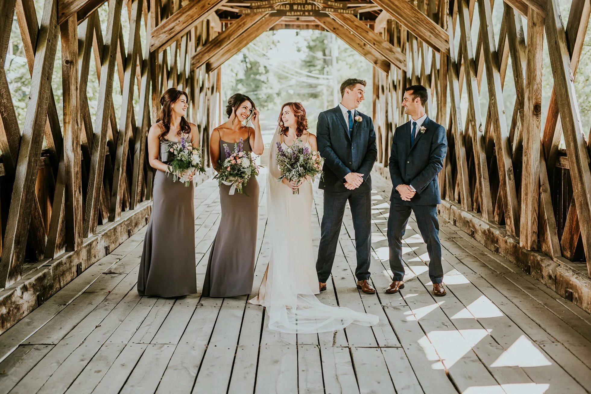 Стили свадеб 2021 рустик. Свадьба на природе. Рустикальный стиль свадьбы. Свадьба в стиле рустик что это. Свадьба в стиле рустик.