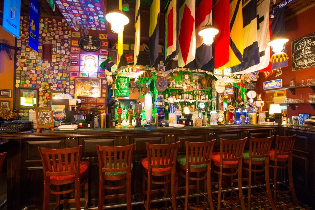 John gilroy's pub братиславская. John gilroy s pub братиславская ул 6. John gilroy s pub братиславская ул 6. Паб john gilroy's pub. Джон гилройс паб.