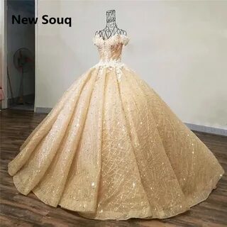 Золотое пышное платье