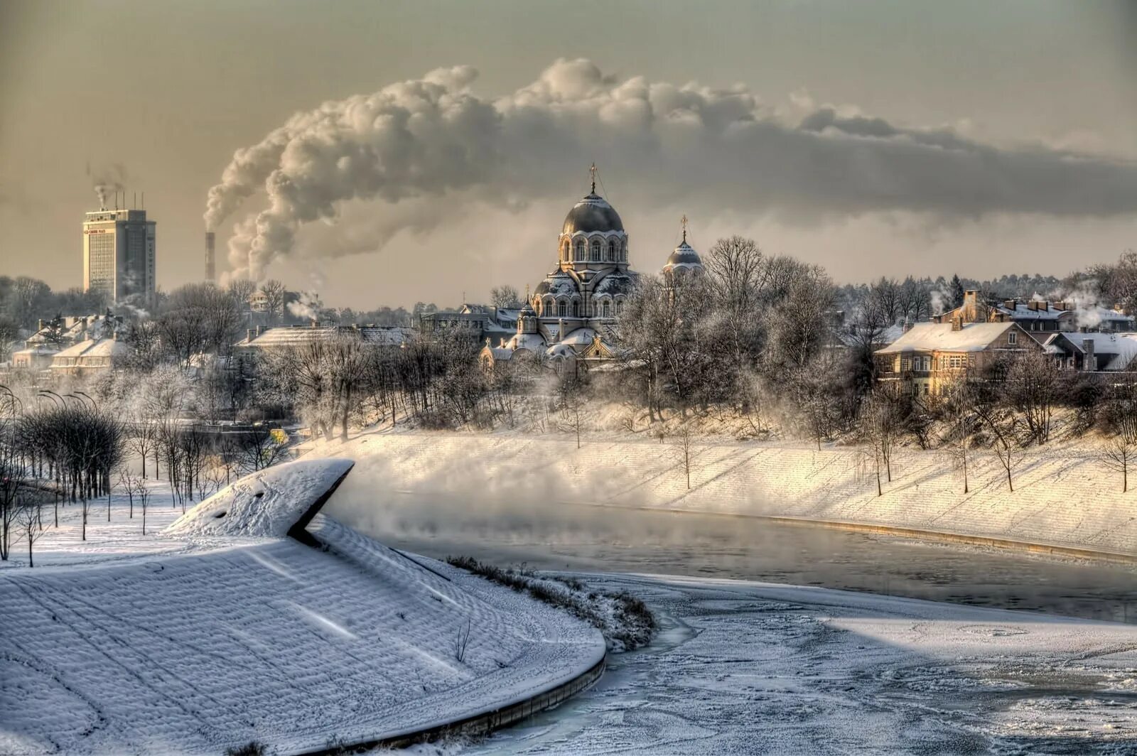 Зимний город. Зимний городской пейзаж. Зима в России. Зима фото красивые.