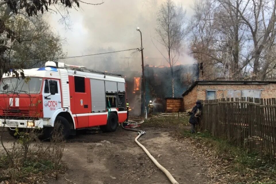 Пенза новости сегодня пожар. Тц триумф пенза. Пенза новости сегодня пожар. Пожар в пензе сейчас. Пожар в пензе триумф.