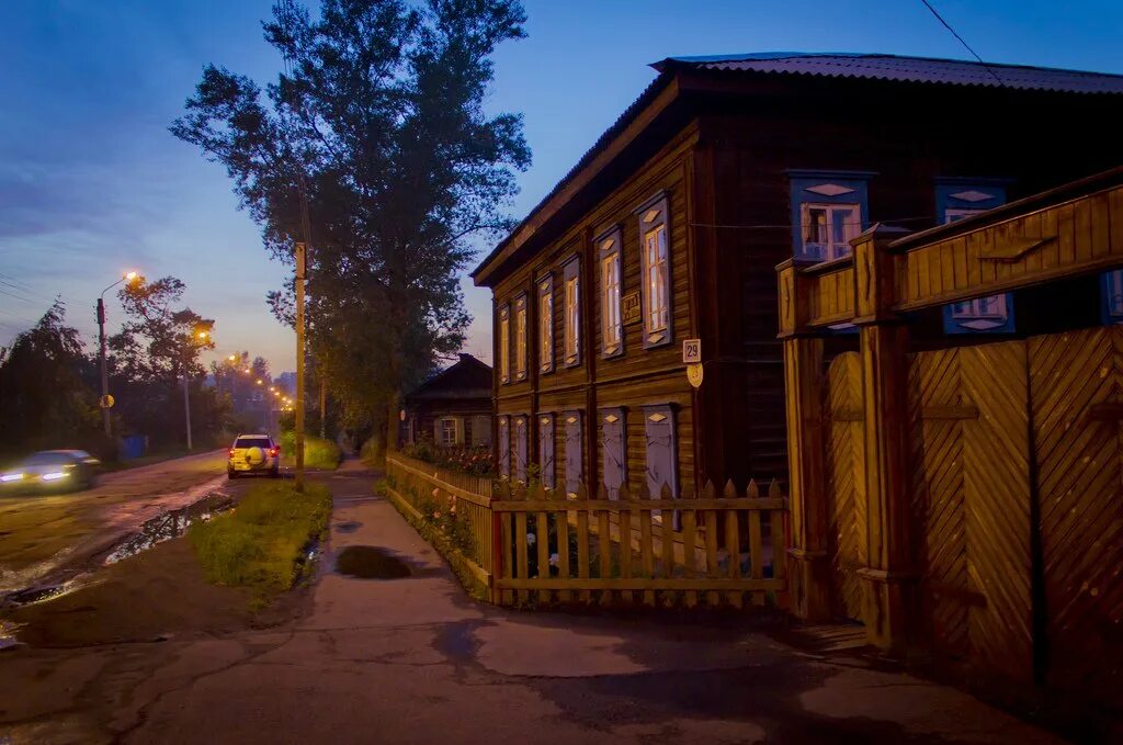 Улицы новокузнецка названные. Дом купца Фонарева Новокузнецк. Новокузнецк окраины. Новокузнецк гетто. Дом купца Фонарева Новокузнецк фото.