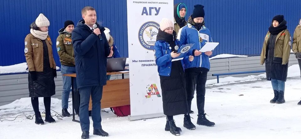 Время молодых движение. Молодёжное движение с Старокульшарипово.