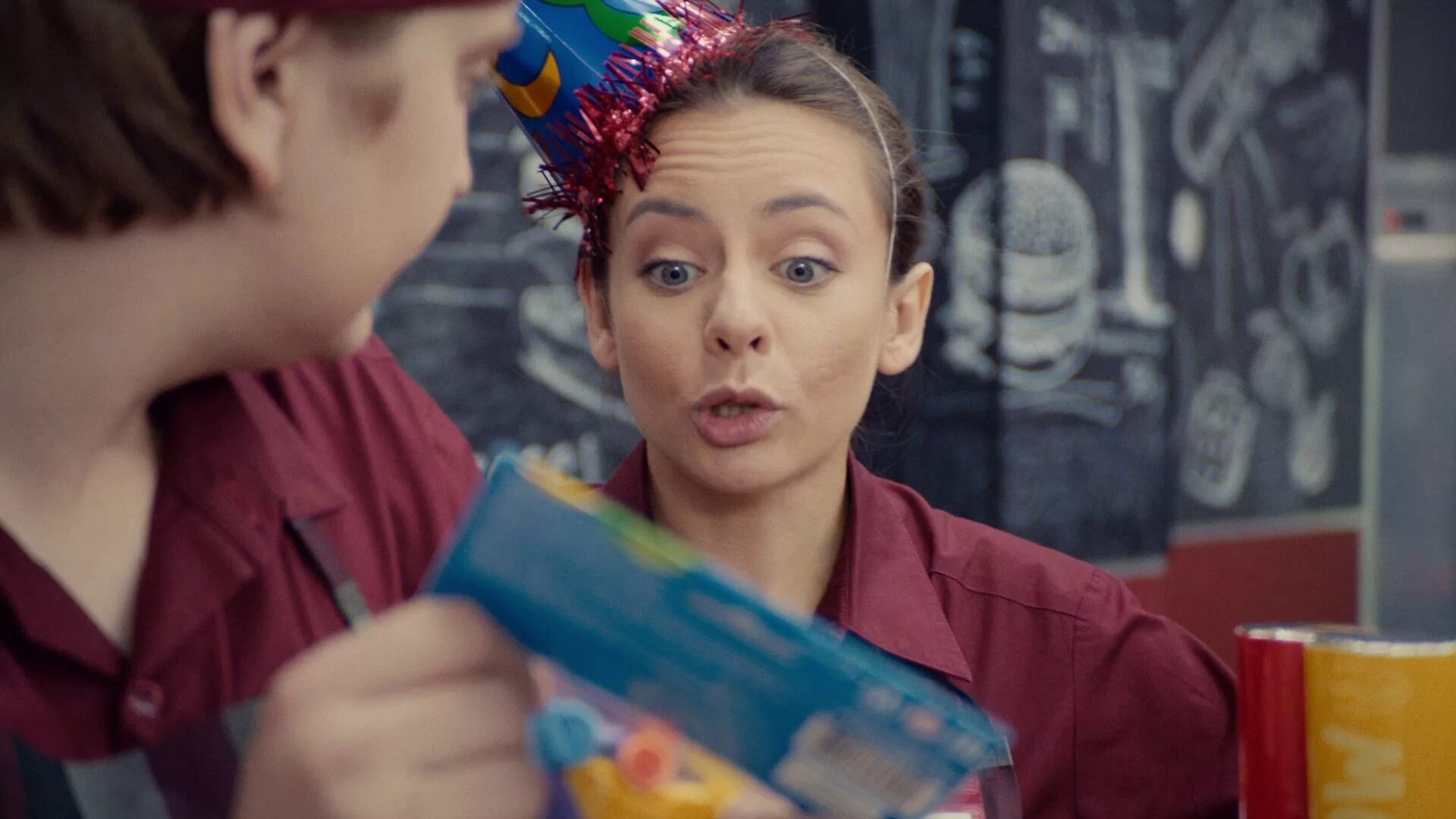 маша и медведь мультики алиса. универ новая общага зуев. маша и медведь 23 серия. новая общага, 2 сезон, 2 серия. новая общага антон и вика.