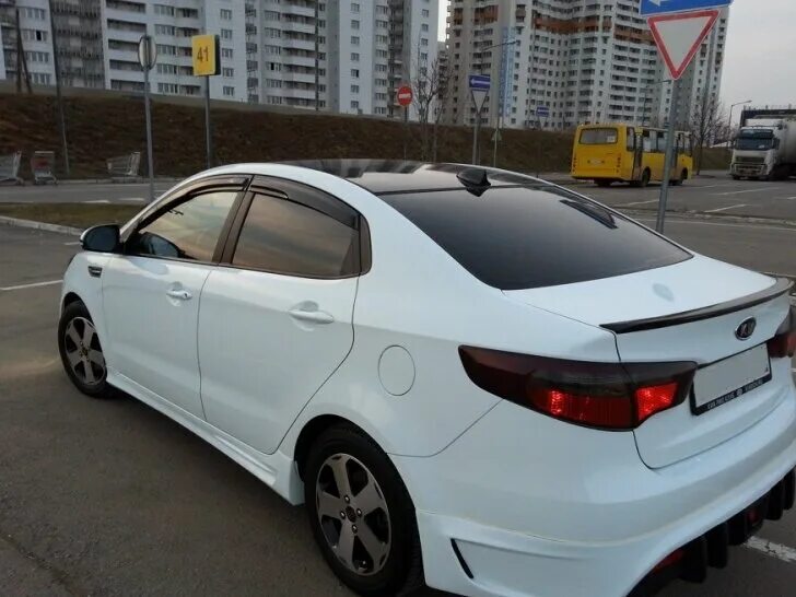 Оклейка авто - KIA Rio (3G), 1,6 л, 2015 года стайлинг DRIVE2