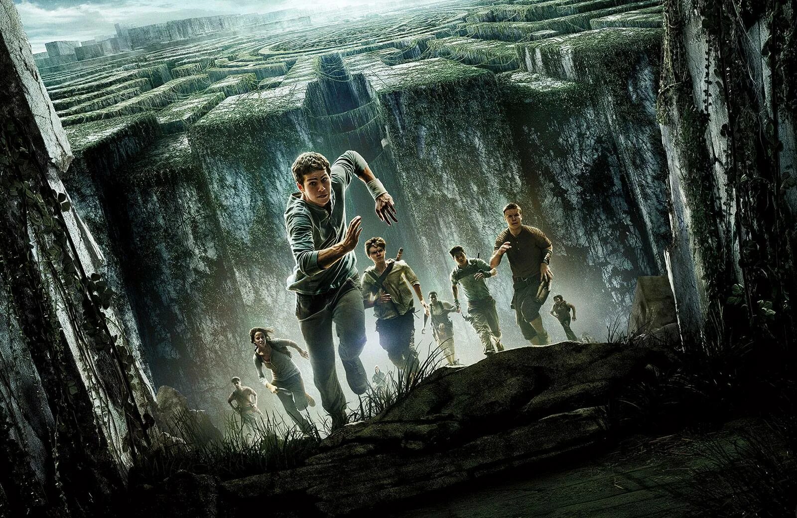 Бегущий в лабиринте субтитры. The Maze Runner (2014) Постер.