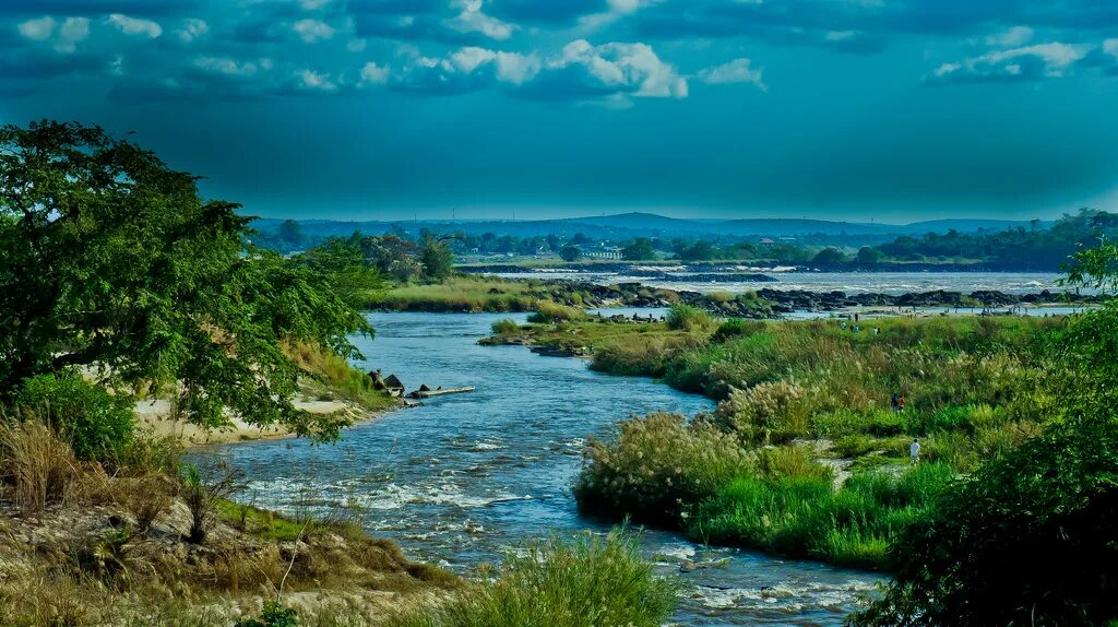 Africa river. Река Конго в Африке. Река Конго в ДРК. Долина Конго. Долина реки Конго.