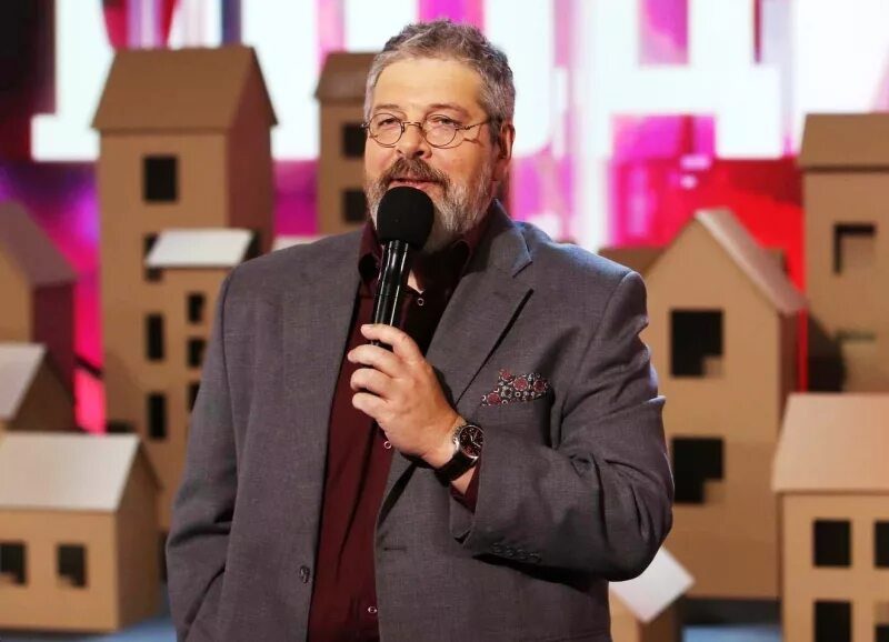 Где сейчас находится ведущий гуревич. Гуревич, александр витальевич. гуревич александр телеведущий. ведущий александр гуревич ведущий. алекса́ндр витáльевич гуре́вич.