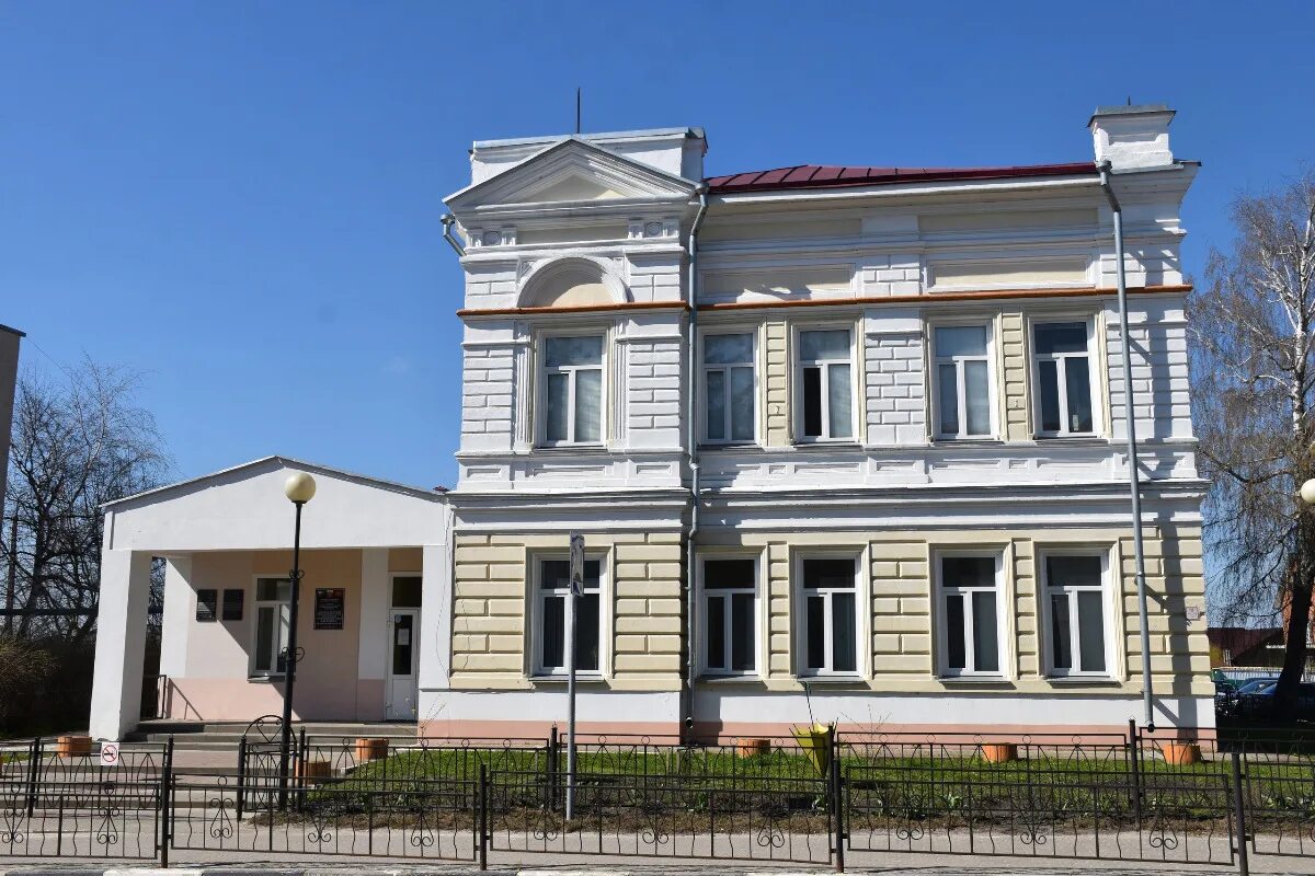 Культурное наследие белгородской. Больница в Борисовке Белгородской области. Объекты культурного наследия. Дома наследие Белгород.