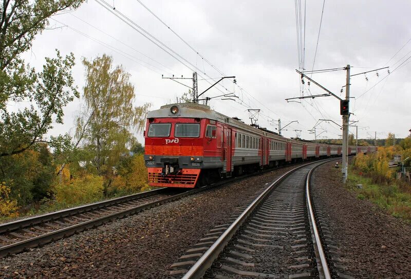 Жд вокзал павшино. Тушинская павшино электричка. Красногорская станция электричка. Бутово железнодорожная станция. Станция электричек павшино.
