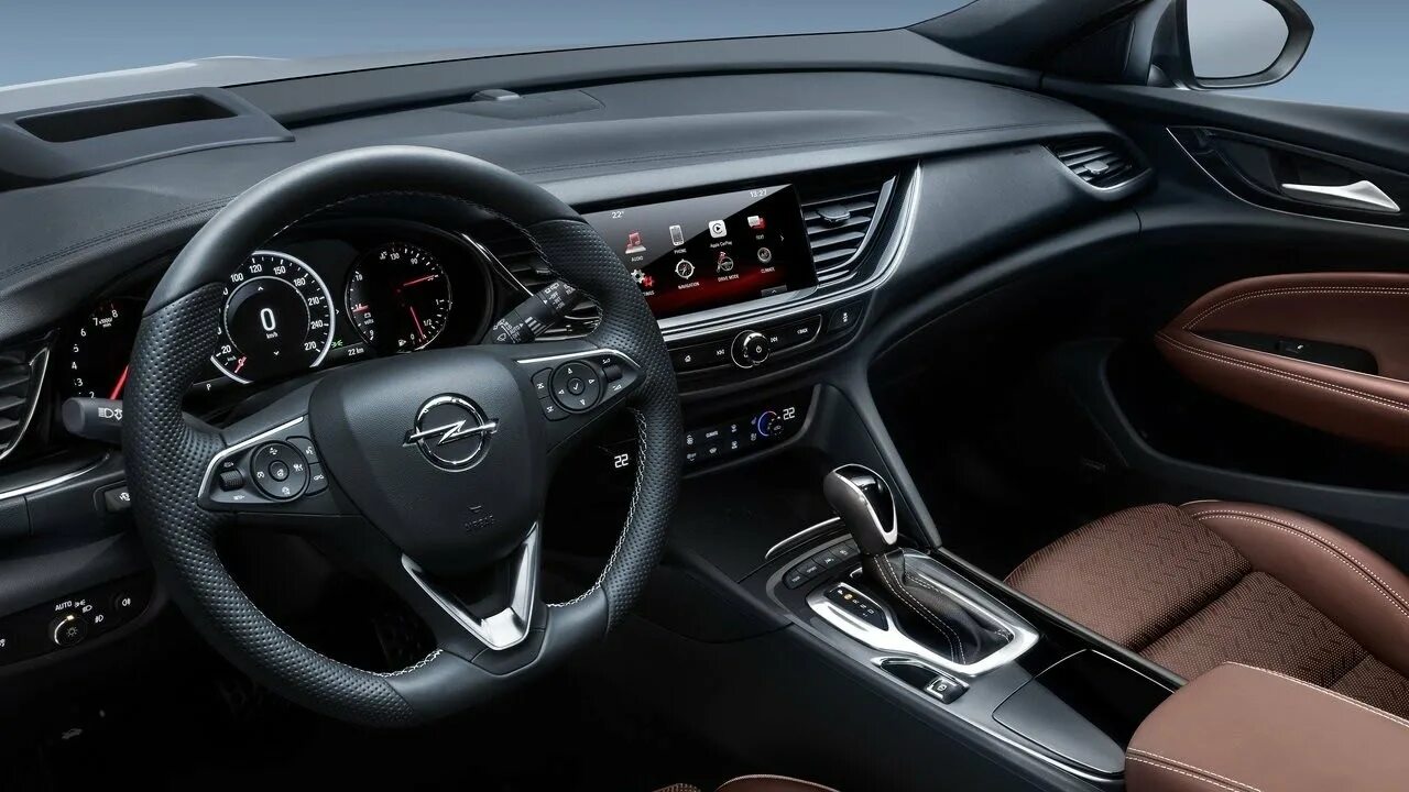 Инсигния универсал 2025. Opel insignia sports tourer 2017. опель инсигния 2025 салон. opel insignia sports tourer 2018. opel insignia 2025 универсал.