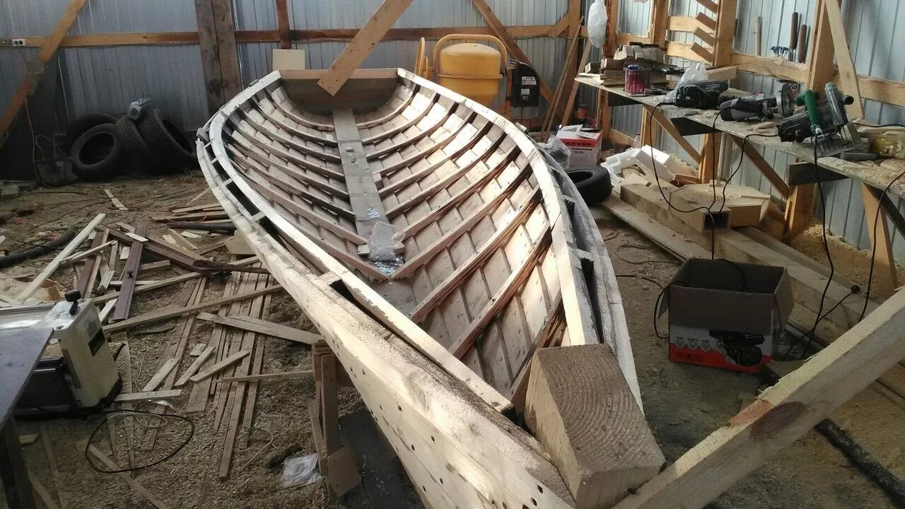 Каркас деревянной лодки. Лодка фанерная 3000мм. Как строят лодки. Каркас лодки из дерева. Как строят лодки.