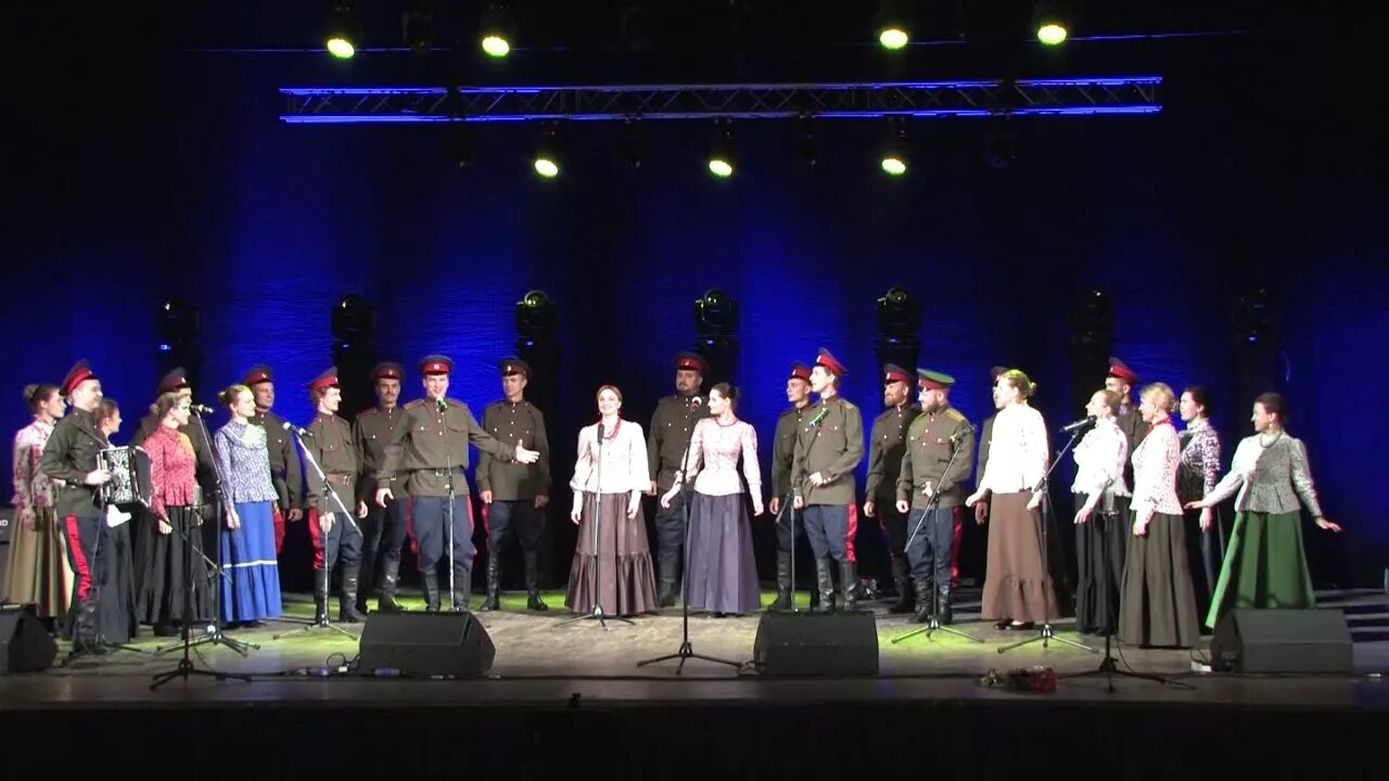 Оптинский казачий хор солисты. Оптинский казачий хор подорожник. Оптинский казачий хор. Оптинский казачий хор солисты. Оптинский казачий хор подорожник.