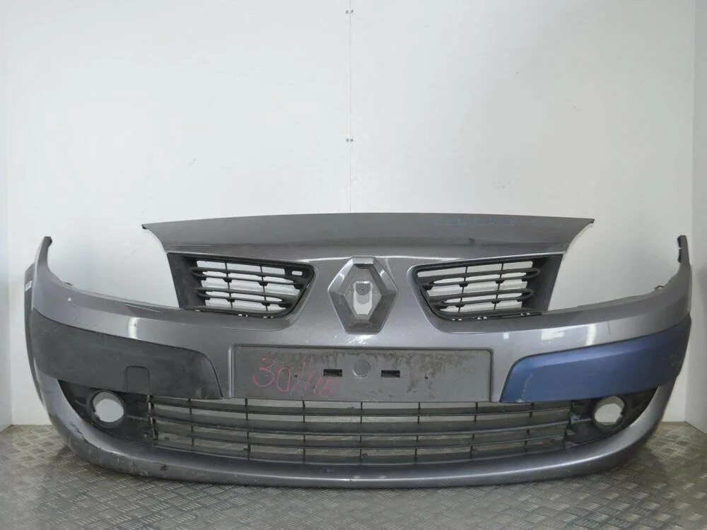 Передняя решетка рено самсунг. Бампер рено сценик 2 рестайлинг. Передний бампер рено сценик 2. Купить бу решетка бампера передний на рено сценик 2 рестайлинг спб. Передний бампер на рено сценик 2 рестайлинг.