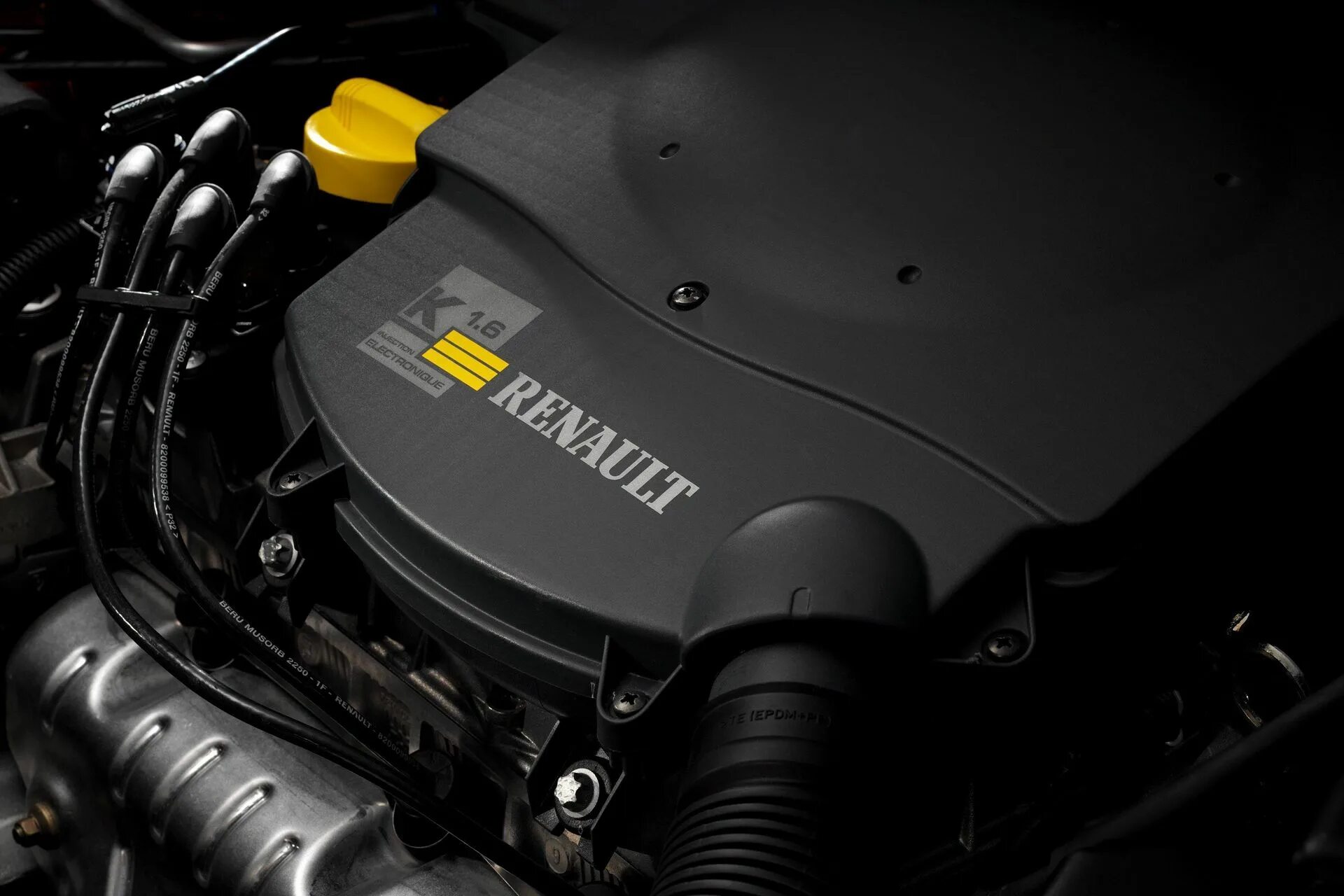 Новый рено логан двигатель 1.6. Двигатель Рено Логан 1.4. Двигатель Renault 1.6. Двигатель Логан 1.6. Renault 1.4 мотор k7ja710.