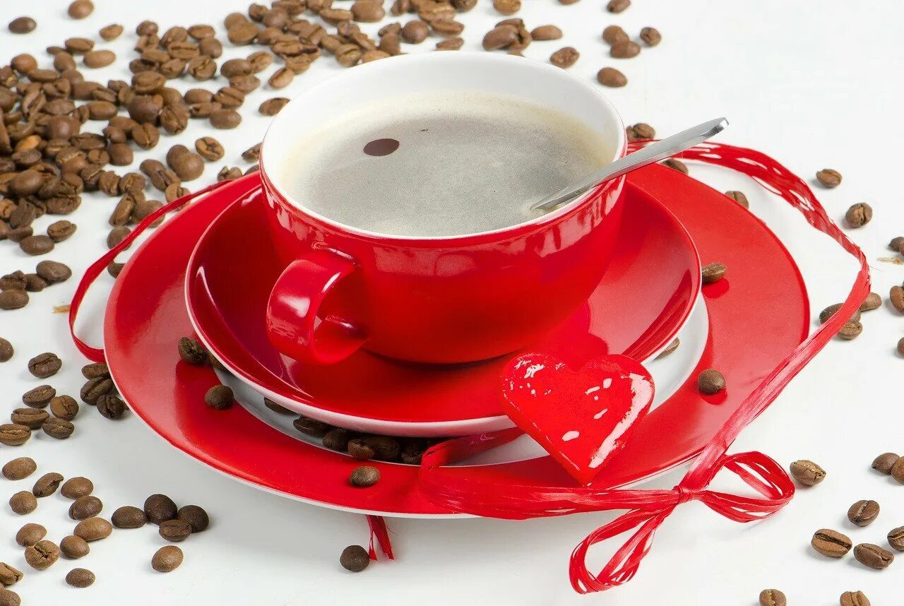 Кофе чай открытка. Чашка кофе. Красивые чашки. Красивые кофейные чашки. Красивая чашка кофе.