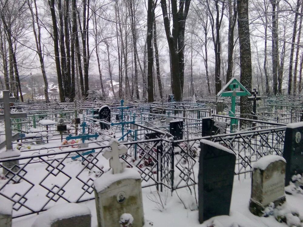 Старовнуковское кладбище дмитров. Кладбище красная горка дмитров. Красная горка кладбище санкт-петербург. Кладбище красная горка дмитров. Дмитров танк.