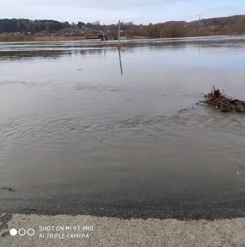 Подъем воды в протве. Уровень воды Ока Калуга. Уровень воды в Оке. Гидропост Ока Калуга. Уровень воды в Оке Калуга.