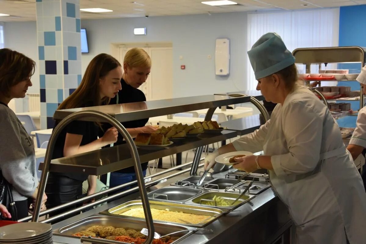 Школа 100 репное воронеж. Школьные обеды в воронежской области. Спп у торговиков. Работа с питанием воронеж. Ширяев птицефабрика.