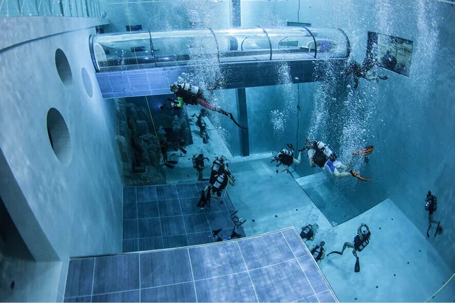 Y-40 deep joy. Y-40 deep joy самый глубокий бассейн в мире. Бассейн y-40 deep joy. Бассейн в италии 40 метров. Бассейн в италии 40 метров.