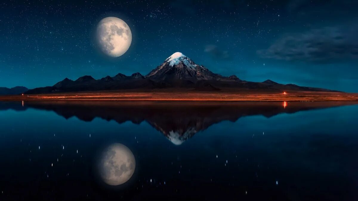 Ночные горы. Луна горы озеро. Луна над горами. Полнолуние в горах. Горы ночью.
