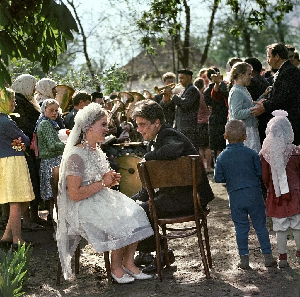 Свадьба в СССР 70 года. Деревенская свадьба. Советская свадьба в деревне. Старая деревенская свадьба. Свадьба в ссср на которой все умерли