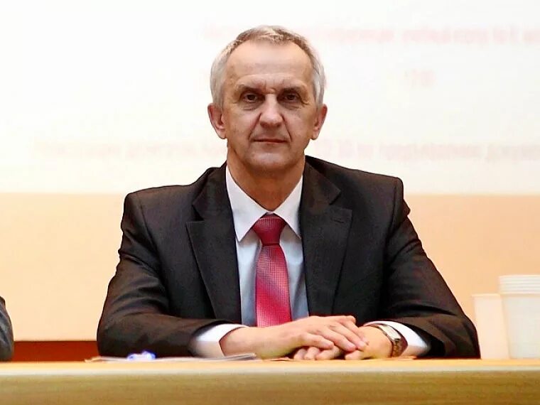 Замятин сергей владимирович томск. Ректор омгу якуб. Замятин ректор омгу. Омга ректор. Омга ректор.