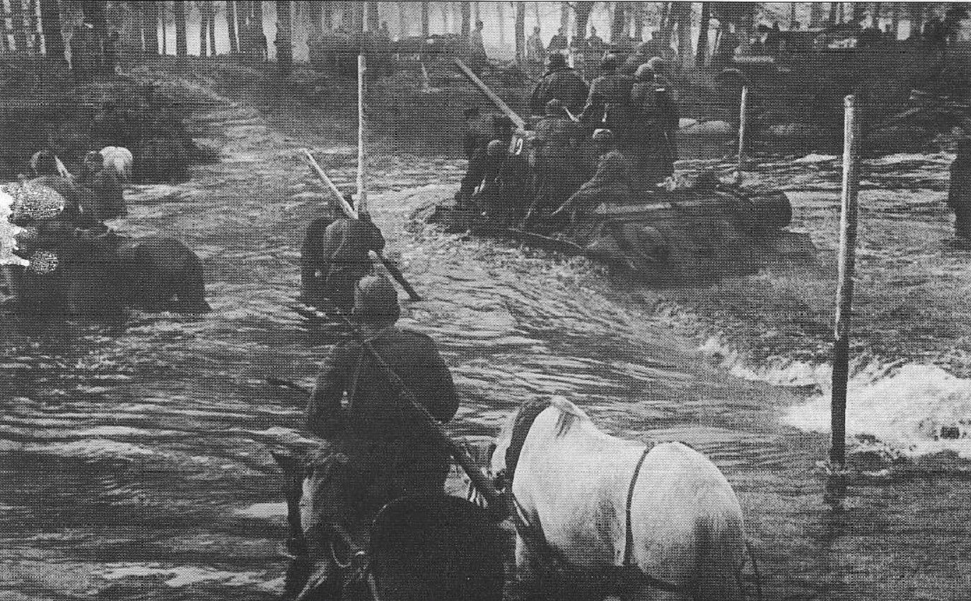 М одер. Форсирование реки шпрее в 1945 году. форсирование реки висла 1945. форсирование реки одер в 1945. форсирование реки нейсе в апреле 1945.