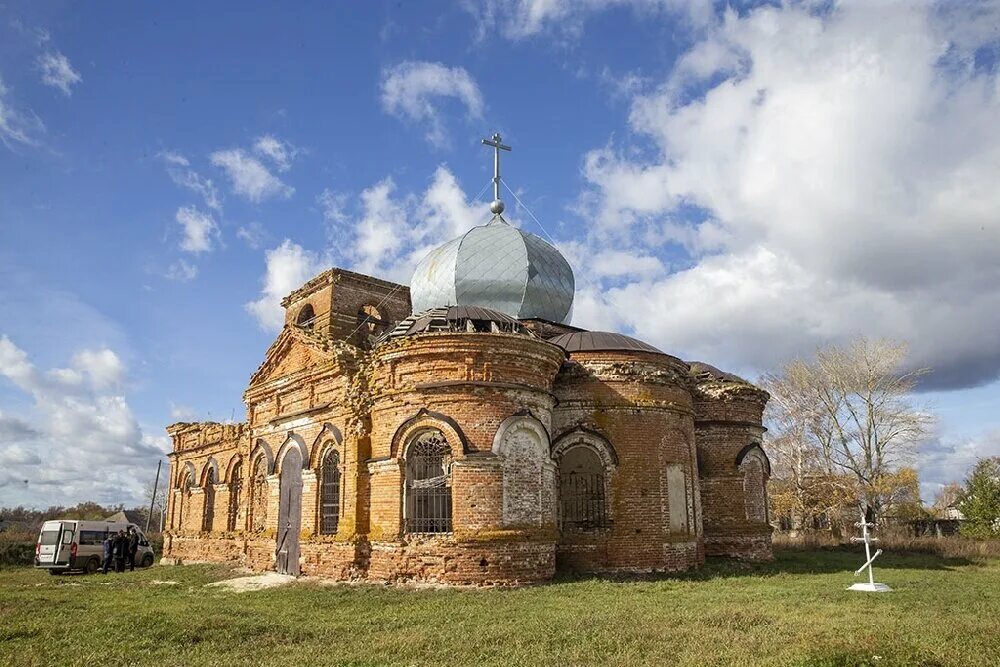 Село папино. Церковь Таволожка Петровский район Саратовская область. Храм в Кутьино Саратовская область. Храм Кутьино Новобурасского района. Саратовская область Петровский район село Таволожка.