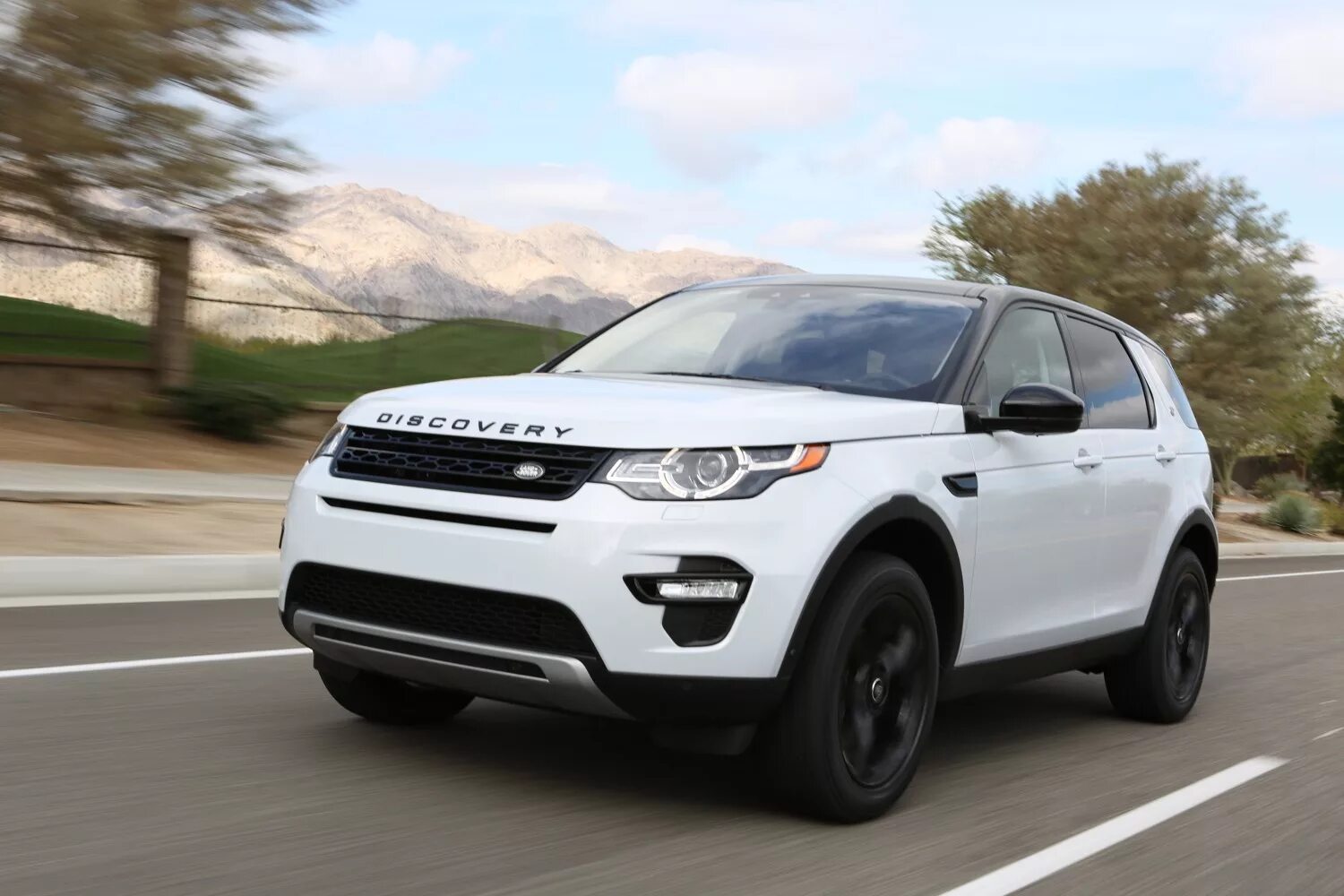 Ленд ровер дискавери 2019. Land Rover Discovery Sport 2019. Land Rover Discovery Sport 2016. Рендж Ровер Дискавери 2019. Range Rover Discovery Sport 2019.