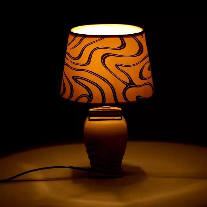 настольная лампа лаконичная. настольная лампа odeon light hotel 2195/1t. высокие оригинальные настольные лампы. минималистичная настольная лампа. настольная лампа cosmo 58201b.