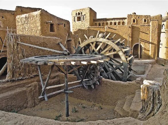 Чигирь это. Сарай Бату. Базарная площадь. Чигирь.. Чигирь водоподъёмник. Водоподъемное колесо Чигирь. Среднеазиатский Чигирь.