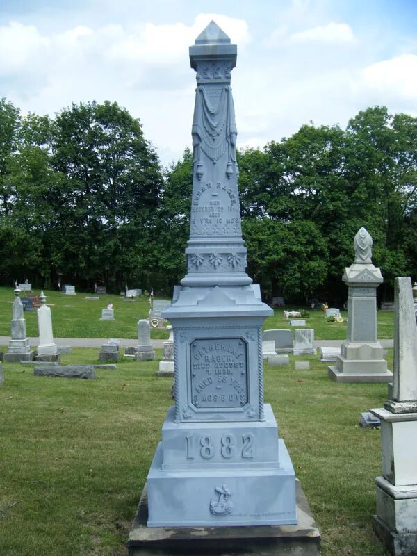 White Tombstone. Union Monument. Памятник юнион стоун