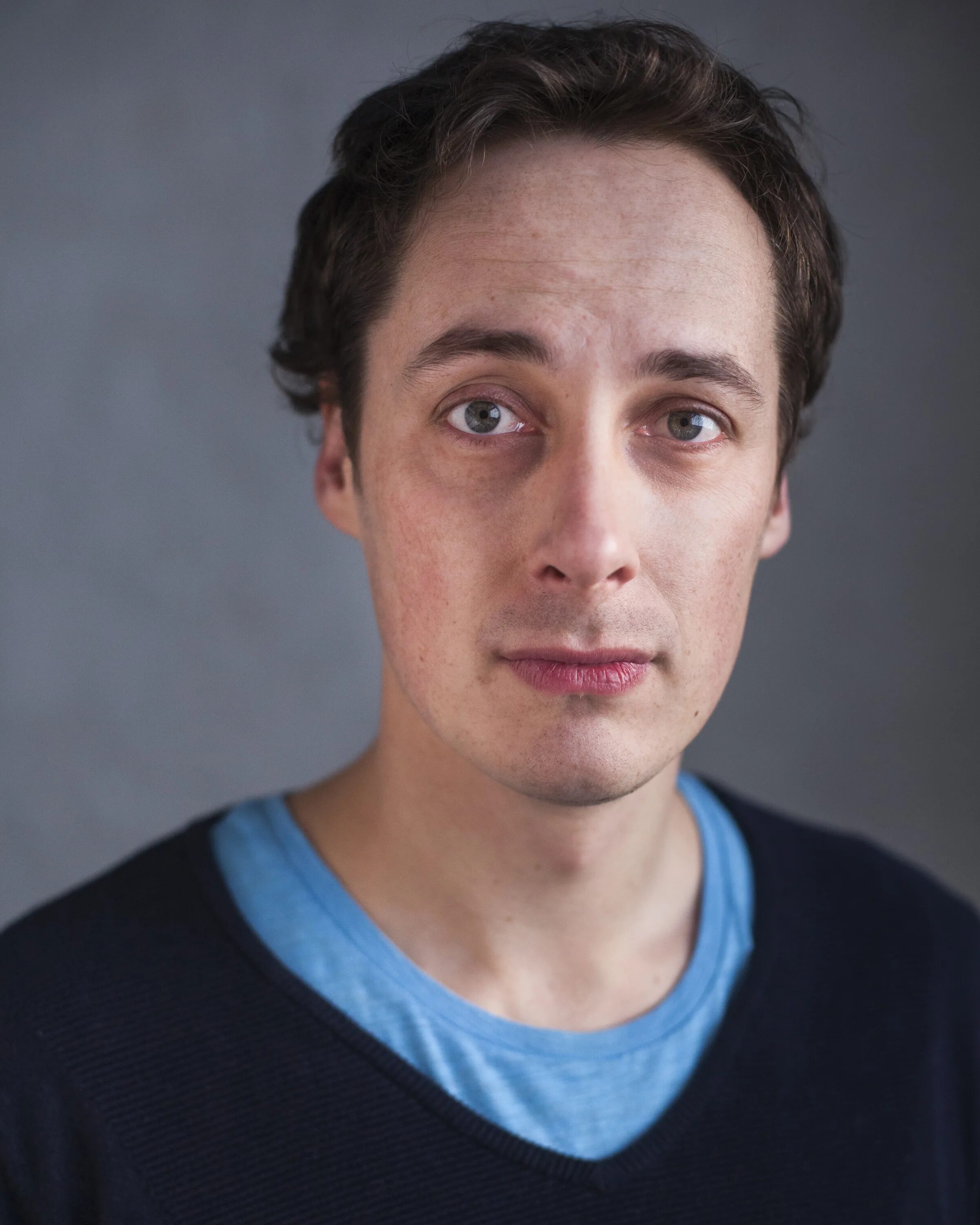 Tom bell. Tom bell (actor). tom bell (comedy actor). tommy bellamy.