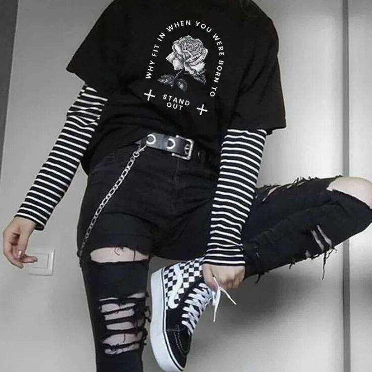 Эмо штаны. Goth outfit Грандж 2020 корейская одежда. Корейская одежда Грандж стиль гранж. Goth outfit Грандж 2019 корейский. Goth outfit Грандж 2020 корейский штаны.