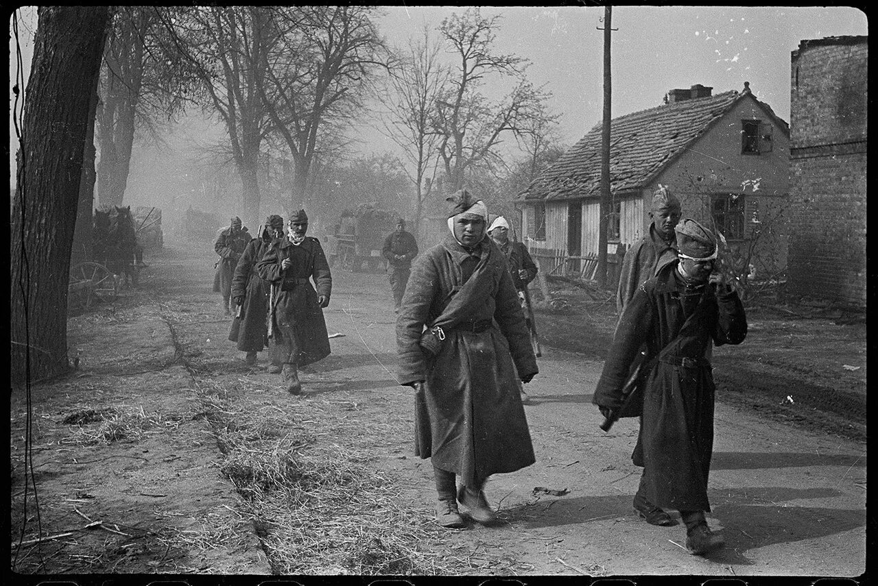 Фотографии второй мировой войны. Кадры Берлин 1945. Неизвестный Берлин. Май 1945. Фоминский Берлин 1945. Фотохроника второй мировой войны.