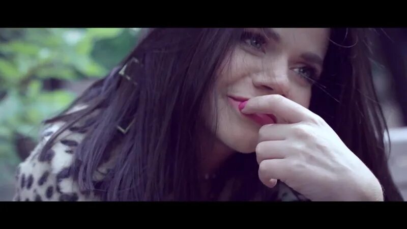 Мот и бьянка. Бьянка абсолютно все mp3. Бьянка в клипе абсолютно все фото. Бьянка абсолютно все клип. Бьянка абсолютно все клип.