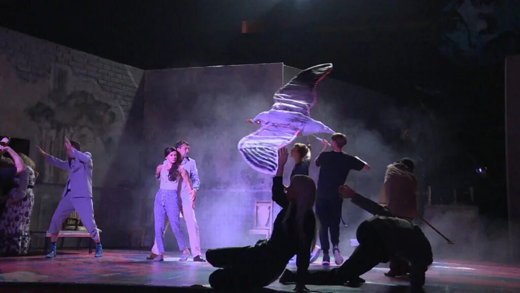 Нягань тюз. Спектакль тайна лотоса. Спектакль «тайна белого лотоса» театр кукол астрахань. Школа лотус москва. Рагим мусаев театр премьера.