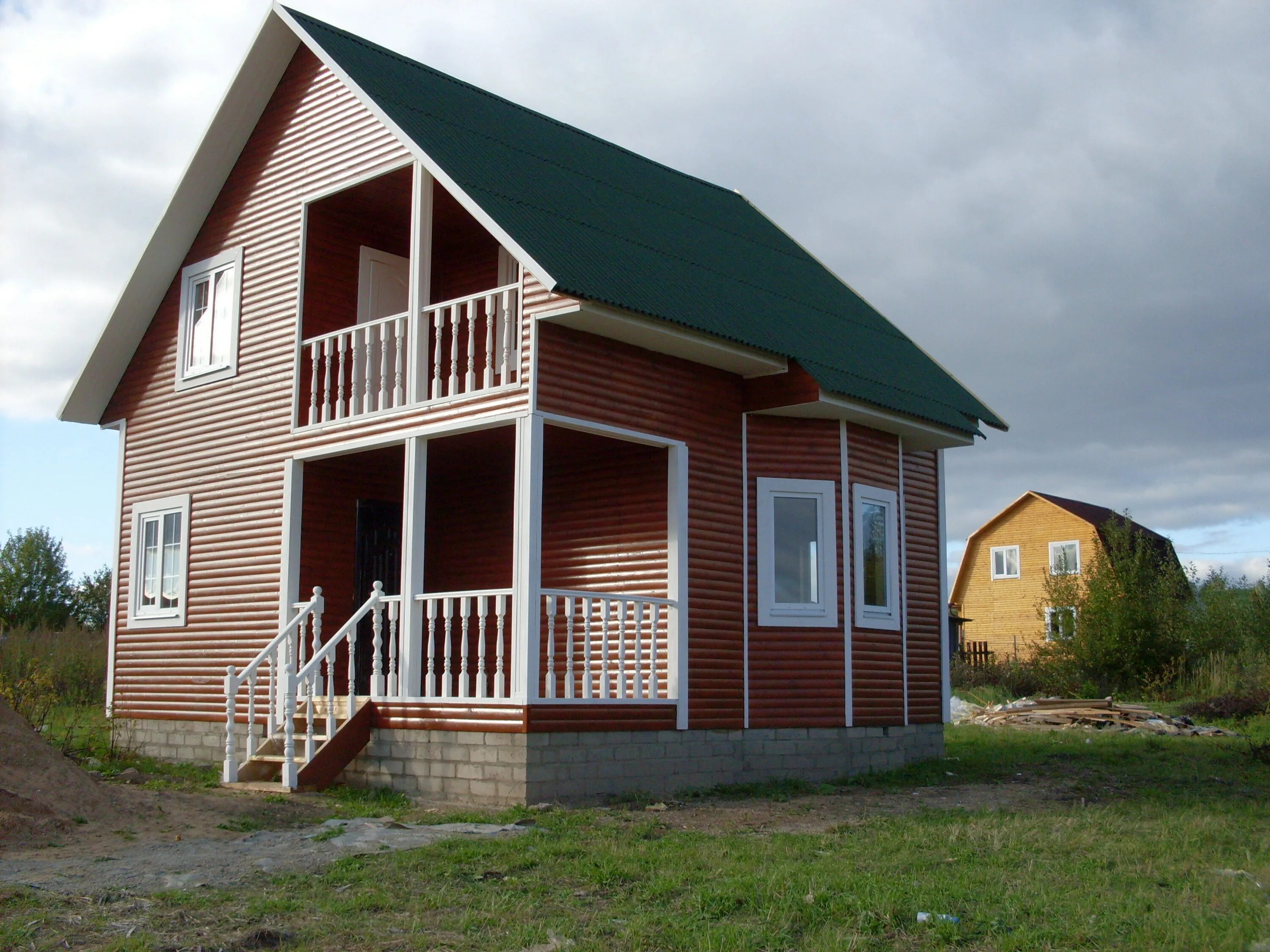 дом обычный. деревенский кирпичный дом. дом обычный. обычный том дома. кирпичный домик.