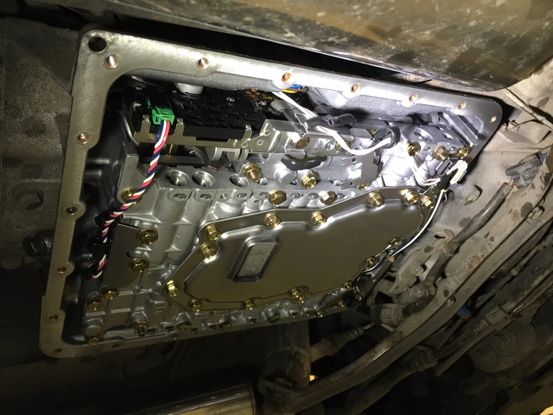 Фильтр акпп инфинити fx50 s51. P0550 infiniti fx35. Бублик на коробку jatco 3dx6c. Инфинити fx35 акпп фильтр артикул. Замена акпп инфинити fx35.