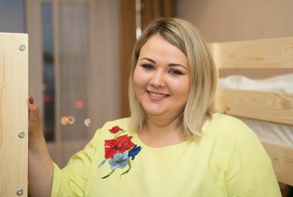 Чистая кухня. Хозяйка и ее дом. Помощница в доме. Хозяйка и ее дом. Хозяйка и ее дом.