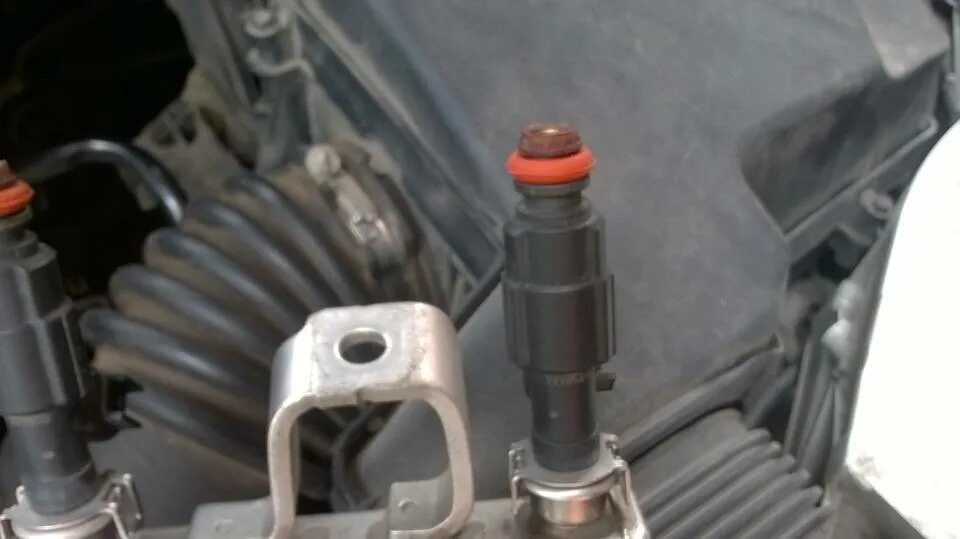 P0171 nissan ошибка. P0171 уаз. p0171 ford. р0171 ошибка лексус rx300. вольво с60 бедная смесь.
